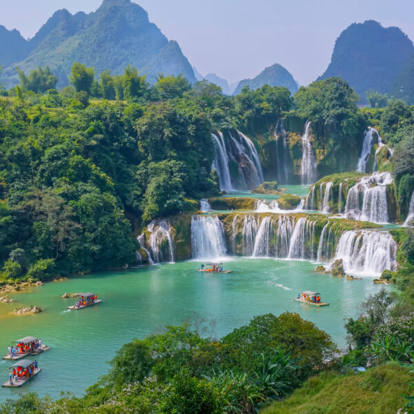 Hanoi & Da Nang 5 Nights Tour Package – Explore Vietnam’s Beauty